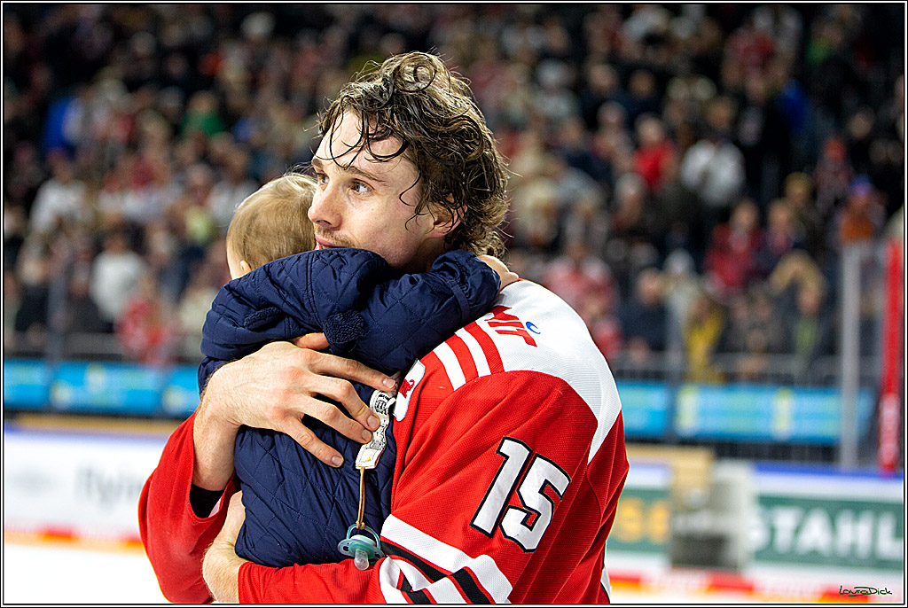 PENNY DEL; Koelner Haie- Loewen Frankfurt; Koeln, 18.12.2022